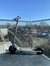 PURE E-scooter OPEN TO OFFERS